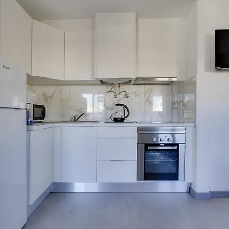 Bellavista - Modern And Renovated Near Fishermen's 阿尔布费拉