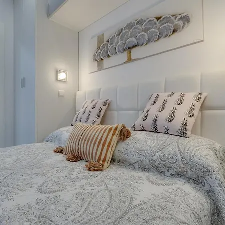 Bellavista - Modern And Renovated Near Fishermen's Apartament *