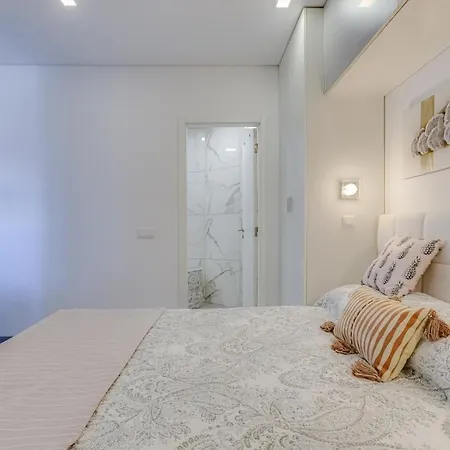 Bellavista - Modern And Renovated Near Fishermen's Αλμπουφέιρα