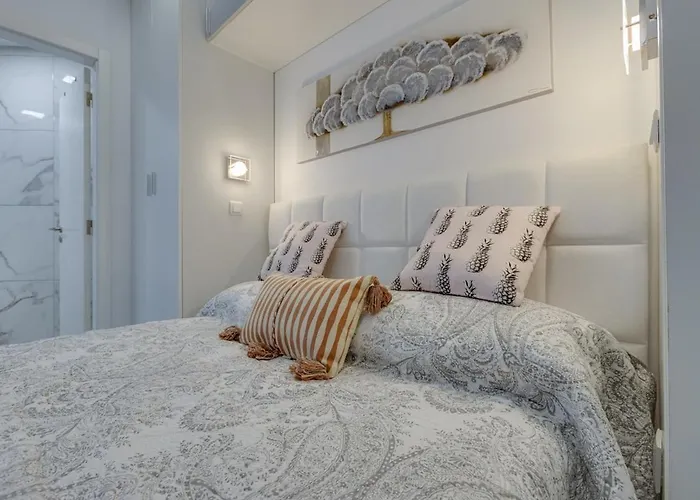 Bellavista - Modern And Renovated Near Fishermen's 公寓 *