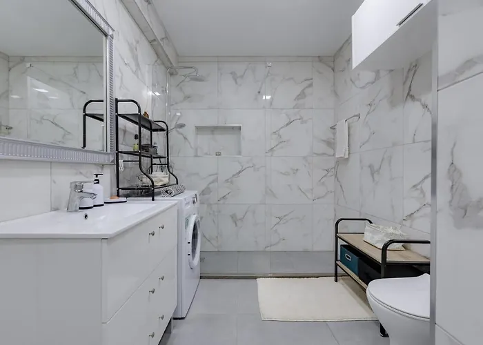 Bellavista - Modern And Renovated Near Fishermen's *