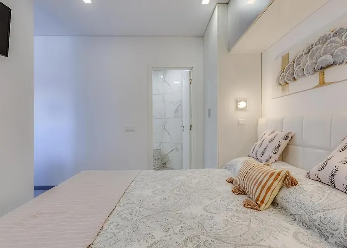 Bellavista - Modern And Renovated Near Fishermen's 阿尔布费拉